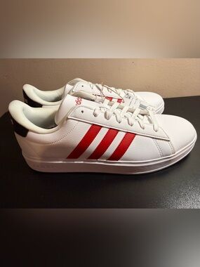 adidas Grand Court 2.0 White Red Tennis Sneaker Men 11 / Women 12.5 NIB
